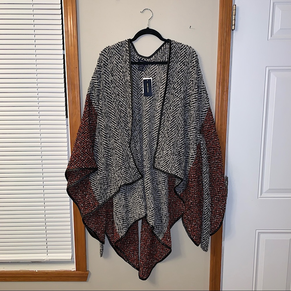 🎉HP🎉🎉 Poncho Tie Sweater NWT